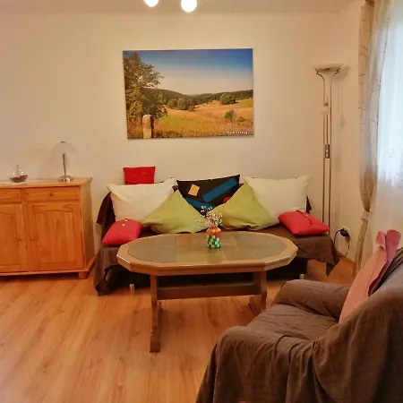 Am Apelsberg Neuhaus am Rennweg